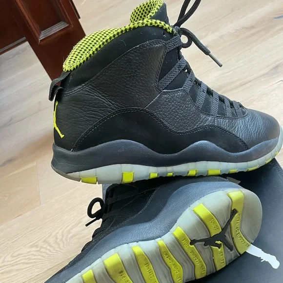 Jordan 10 venom